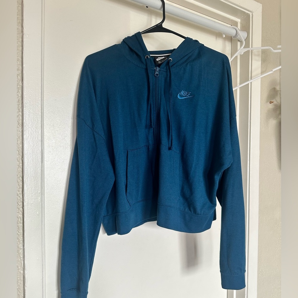 Women’s Nike cropped jacket